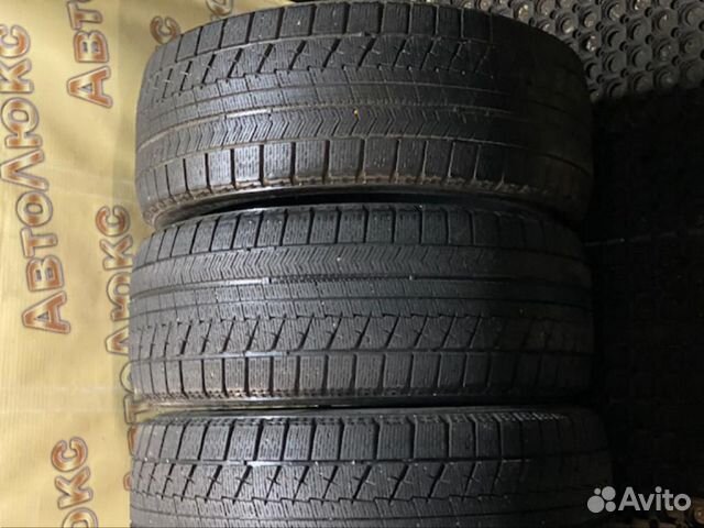 Bridgestone Blizzak VRX 225/50 R17