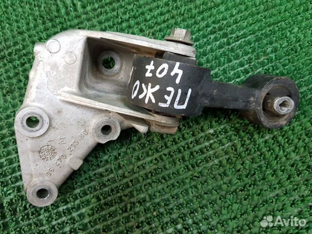 Кронштейн передний правый Peugeot 407 6D RFN