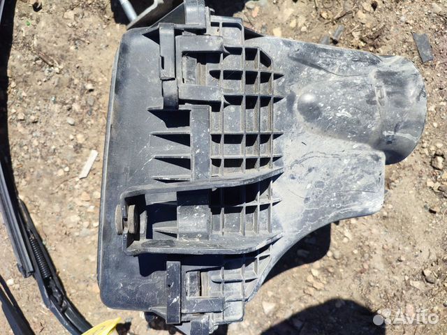 Chrysler 300c корпус воздушного фильтра