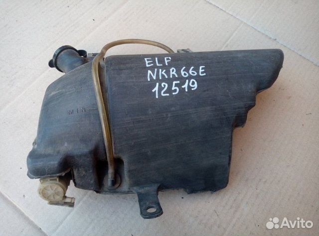 Бачок стеклоомывателя Isuzu Elf NKR66E 4HF1 1998