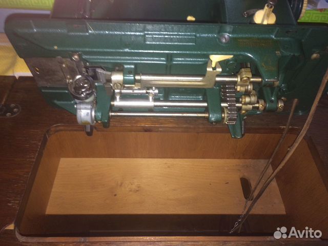 Продам швейную машинку