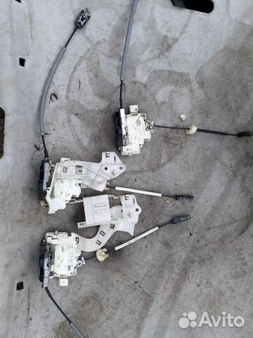 Замок двери Volkswagen Touareg NF