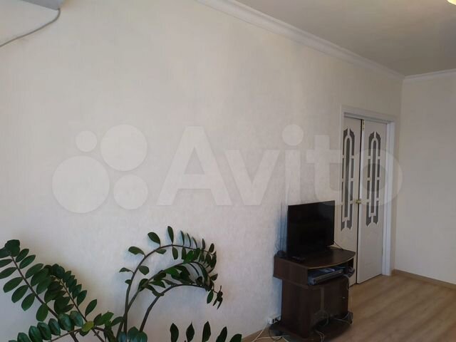 4-к. квартира, 77 м², 10/10 эт.
