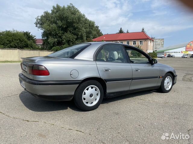 Opel Omega 2.5 МТ, 1994, 259 180 км