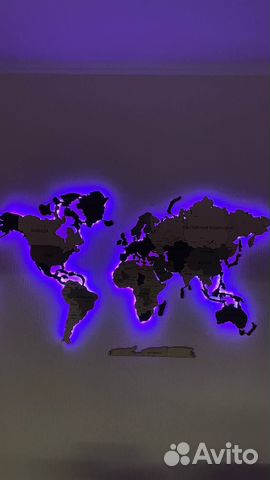 Карта мира из дерева с подсветкой