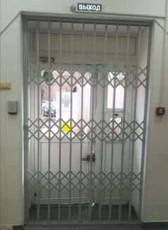 Раздвижные решётки для магазина