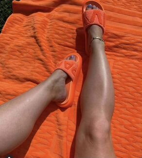 Полотенце Adidas X Ivy Park новое,эксклюзив
