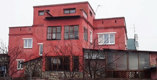 Дом 397 м² на участке 15,6 сот.