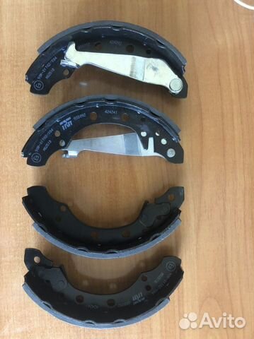 Задние тормозные колодки vw polo новые