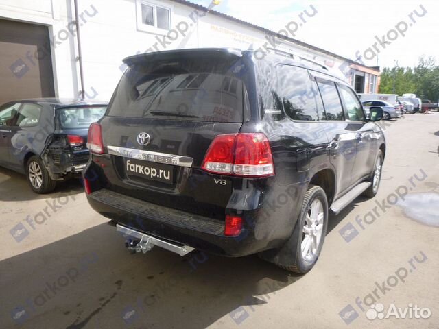 Фаркоп на Toyota Land Cruiser
