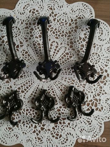 Крючки для вешалки