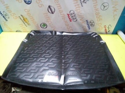 Коврик в багажник новый Volkswagen Golf 6
