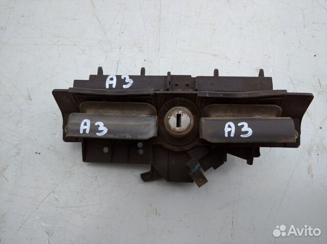 Ручка багажника Ауди А3