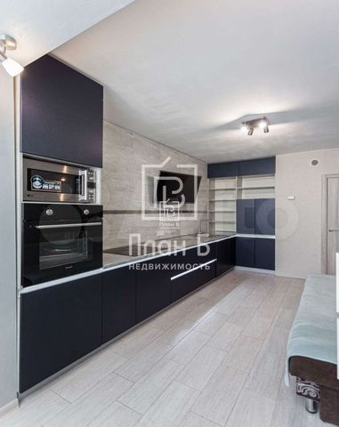 2-к. квартира, 60 м², 5/14 эт.