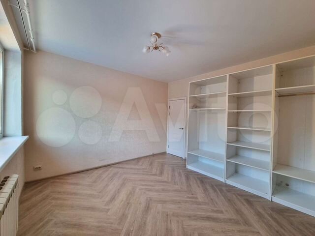 3-к. квартира, 80 м², 3/10 эт.