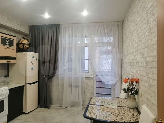 2-к. квартира, 65 м², 3/5 эт.