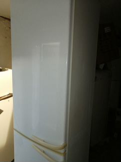 Холодильник атлант в отл состоянии 190 см