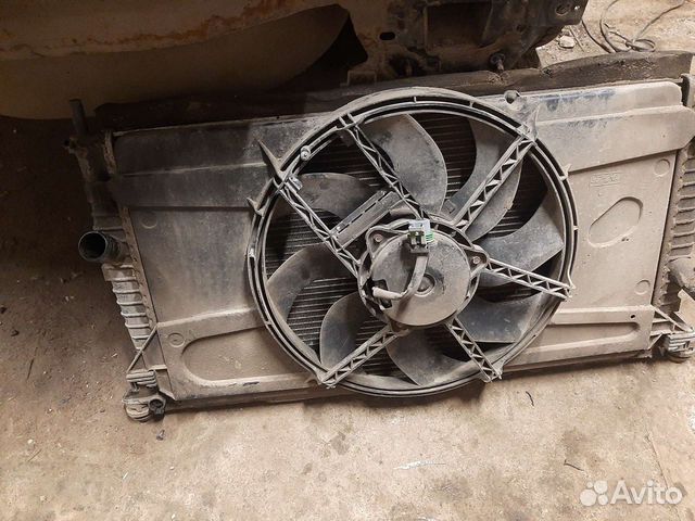 Диффузор вентилятора Ford Focus 2