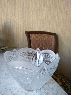 Ваза хрустальная
