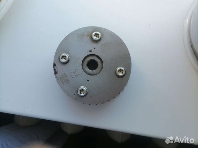 Запчасть на двигатель