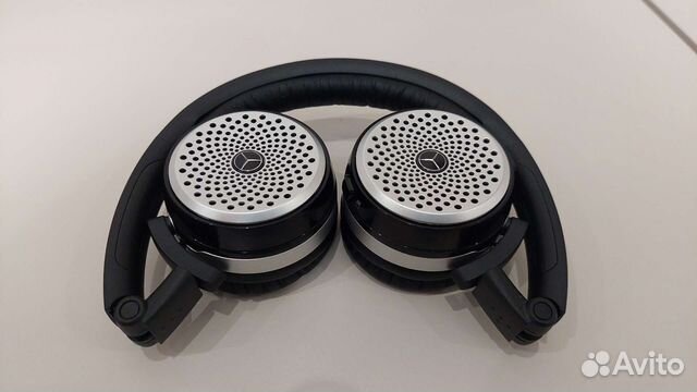 Беспроводные наушники от mercedes