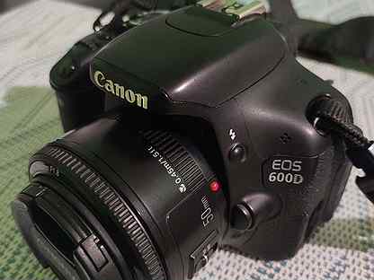 Зеркальный фотоаппарат canon 600d + объектив