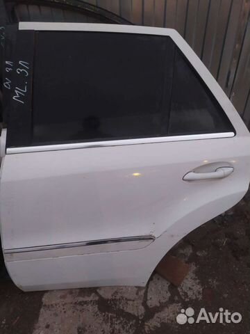 Дверь задняя левая Mercedes-Benz ML W164