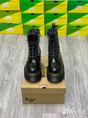 Dr. Martens Jadon