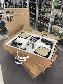 Доводчики дверей для Mazda комплект