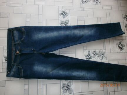 Новые женские джинсы 46 размер