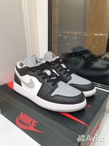 Кроссовки Jordan 1