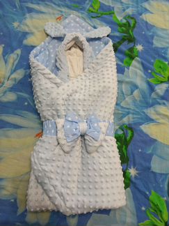 Конверт-одеяло на выписку и комбинезон