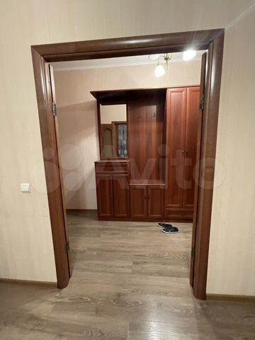 2-к. квартира, 70 м², 2/5 эт.