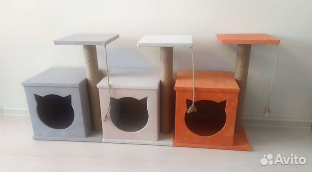 Кошачий домик с когтеточками