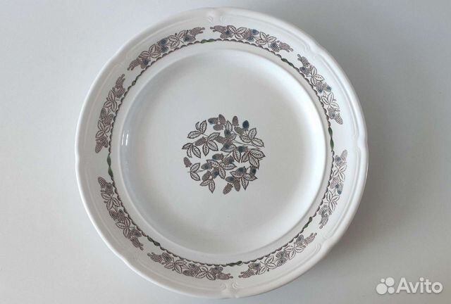 Блюдо СССР. Фаянс. Большая тарелка
