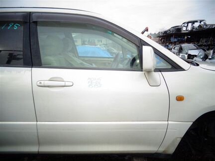 Дверь передняя правая Toyota Harrier MCU15 1MZ-FE