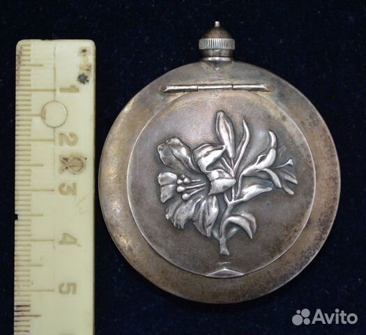 Серебряная пудреница+ флакон для духов. 875 пр. ве