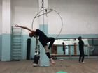 Воздушная гимнастка на кольце