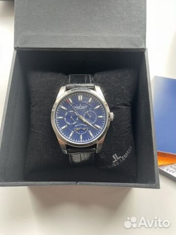 Часы Jacques Lemans