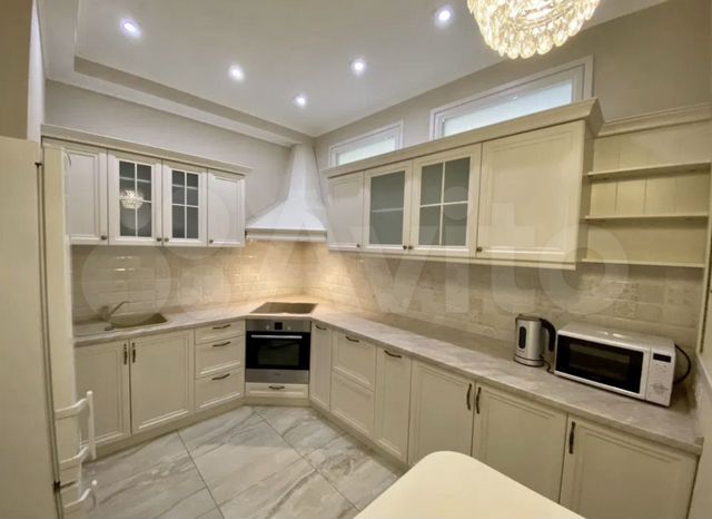 2-к. квартира, 65 м², 3/5 эт.