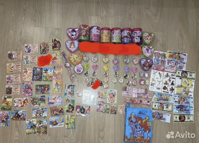 Вещи Винкс winx club коллекция брелки, баночки др