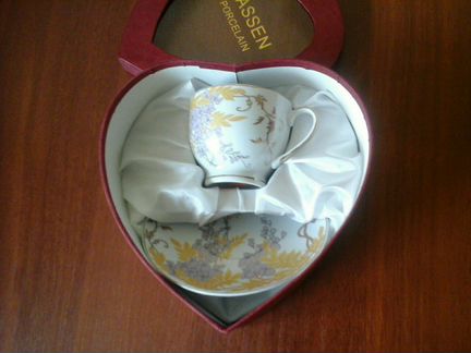 Чашка с блюдцем