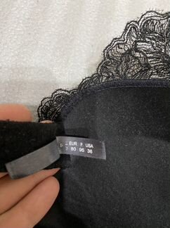 Женский лифчик