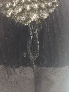 Кофта с декольте