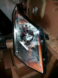 Фара правая Cadillac SRX 2 USA биксенон