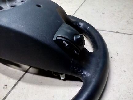 Руль 4-х спицевый Volvo XC60 XC70 S80 V70 30778842