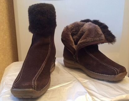 Новые замшевые детские сапоги