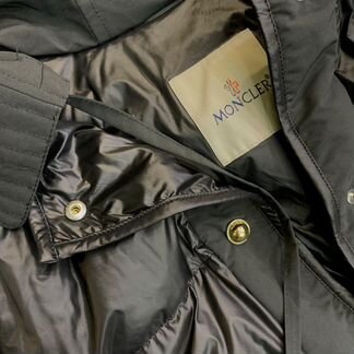Безрукавка Moncler