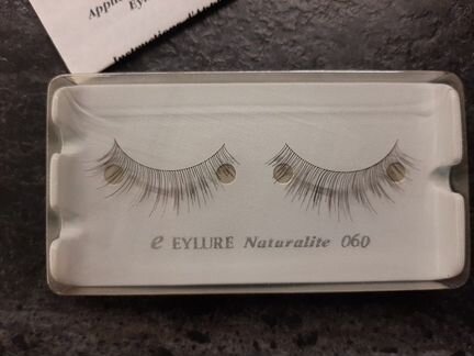 Ресницы накладные Eylure Naturalite 060