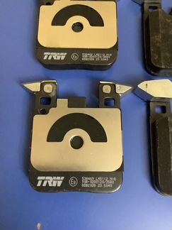 Тормозные колодки новые задние TRW